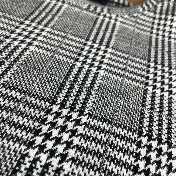 Brandy Melville T-shirt - Picture 3 of 5